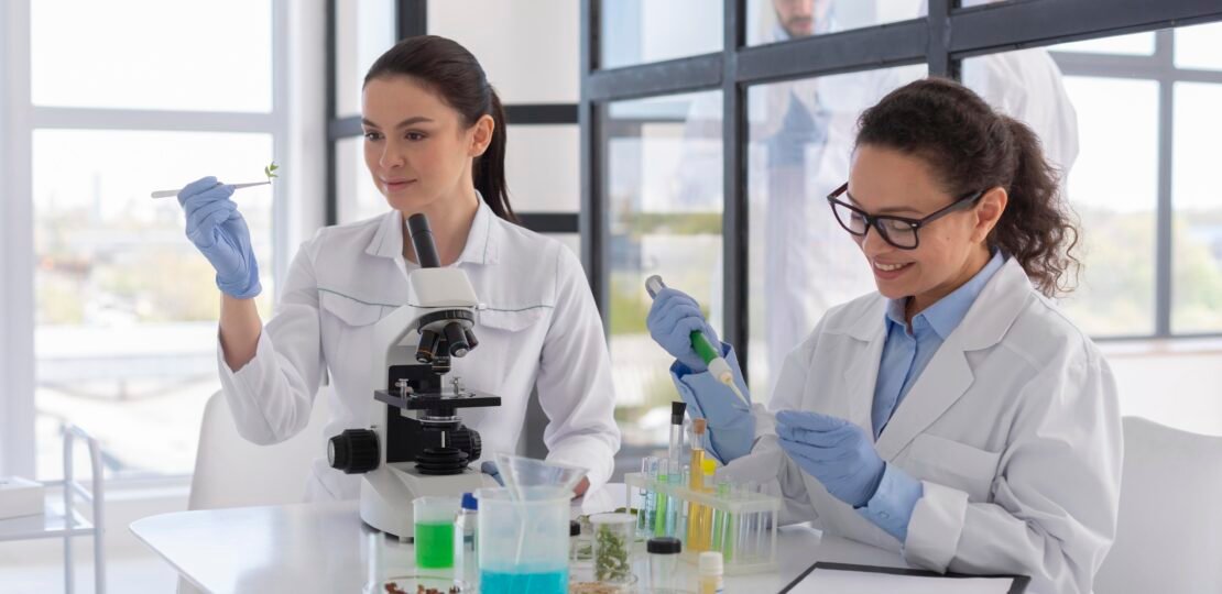 scientists-working-laboratory